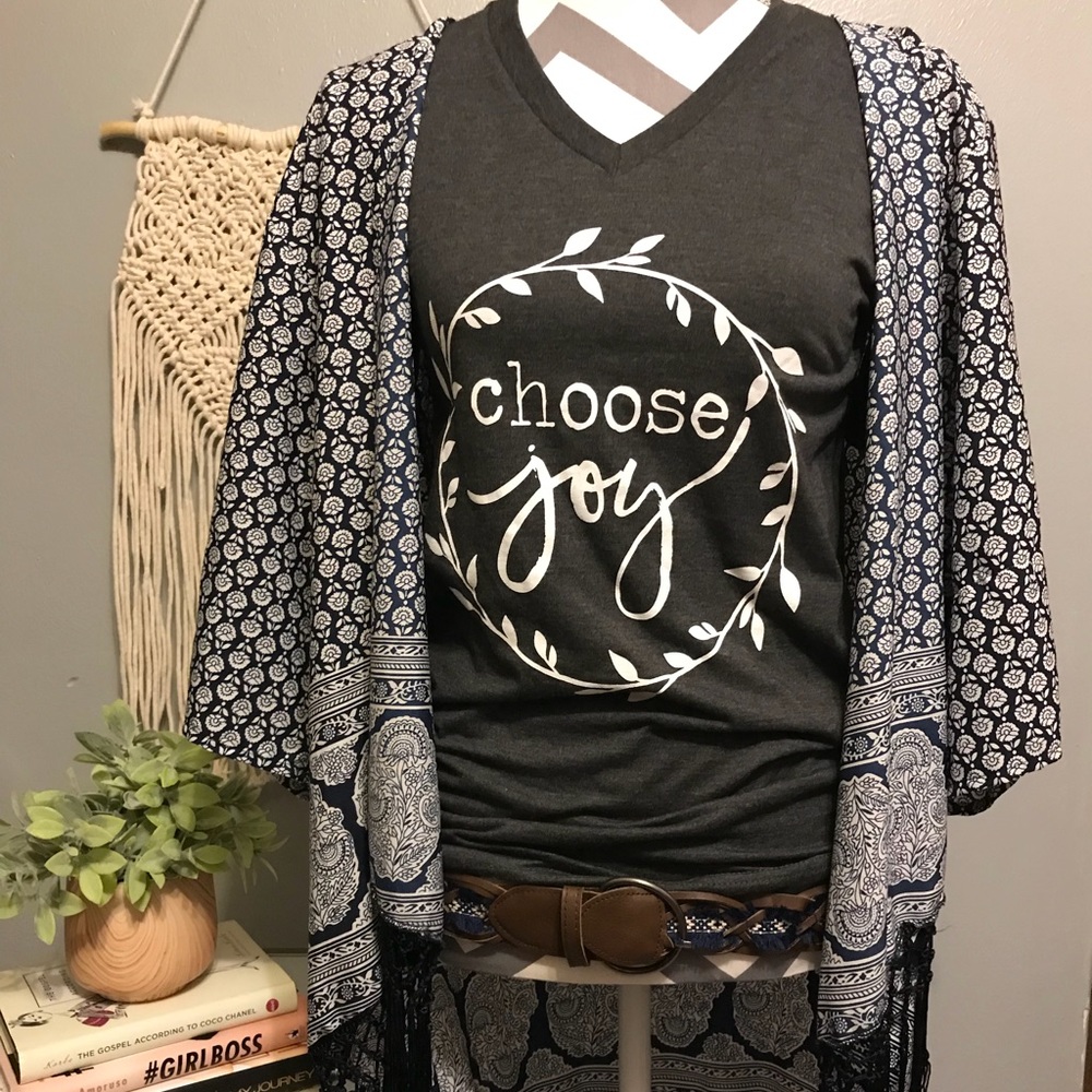 Premise Floral and Paisley Kimono With Fringe